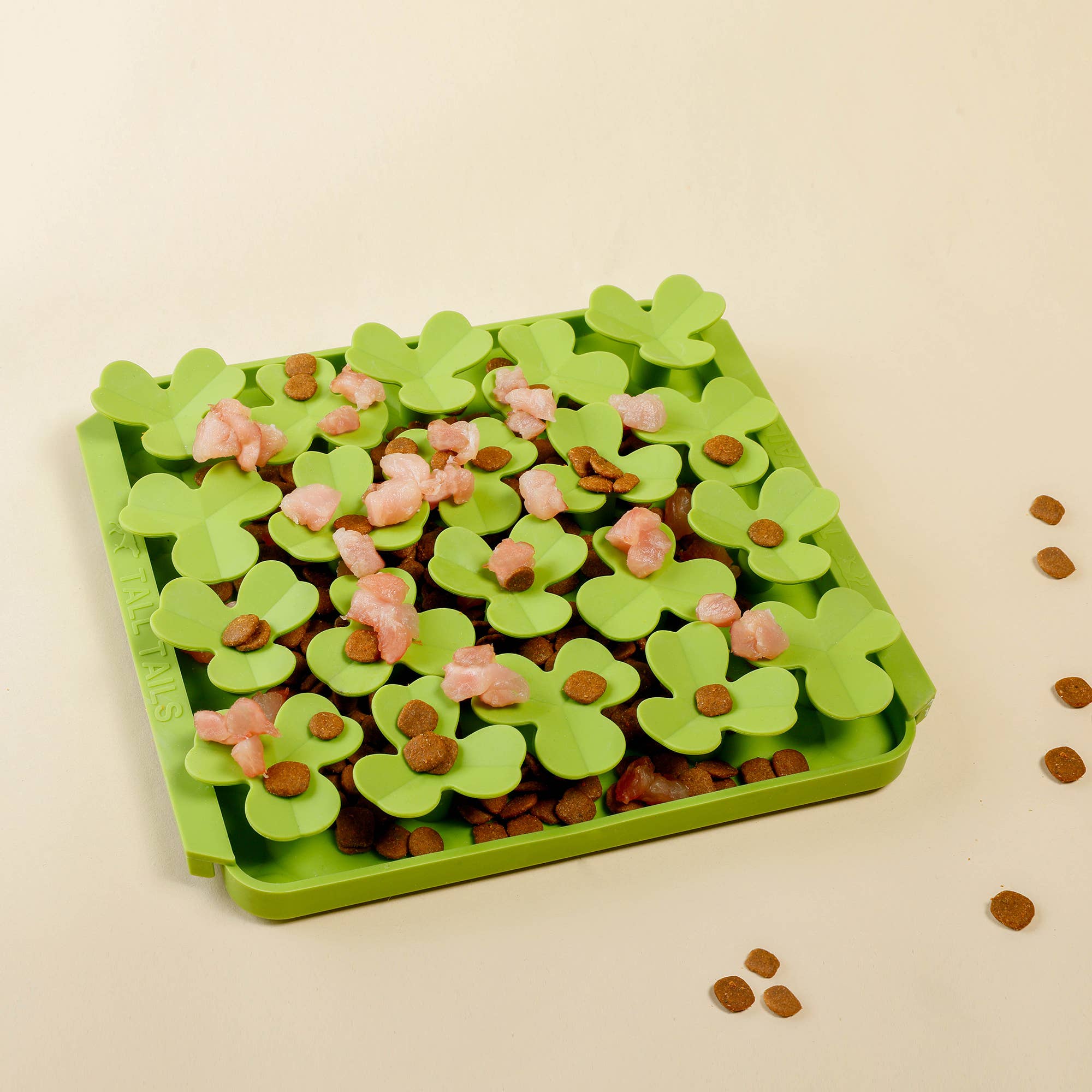 Clover Foraging Mat