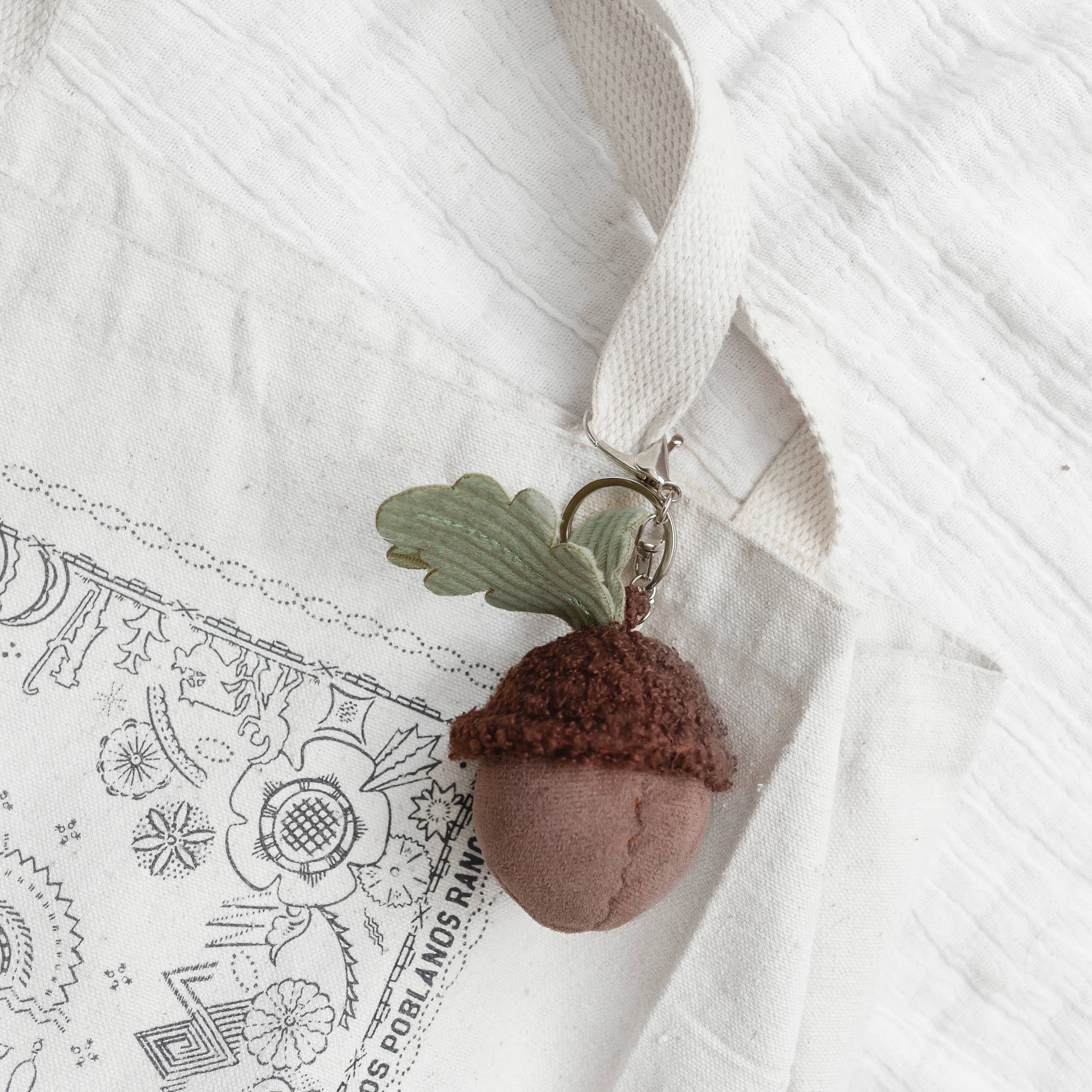 ACORN CHARM // Key chain